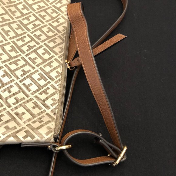 Tommy Hilfiger Monogram Crossbody Purse. - Picture 7 of 11